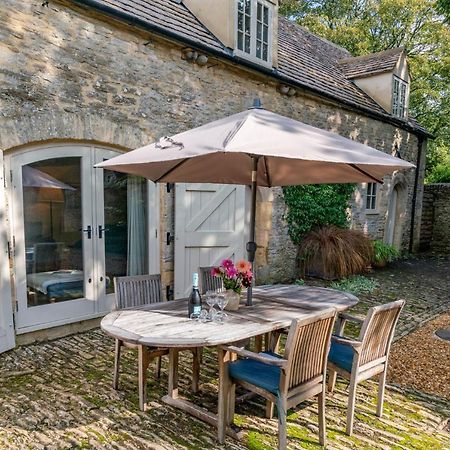 Coach House, Cold Aston Villa Bourton-on-the-Water Buitenkant foto