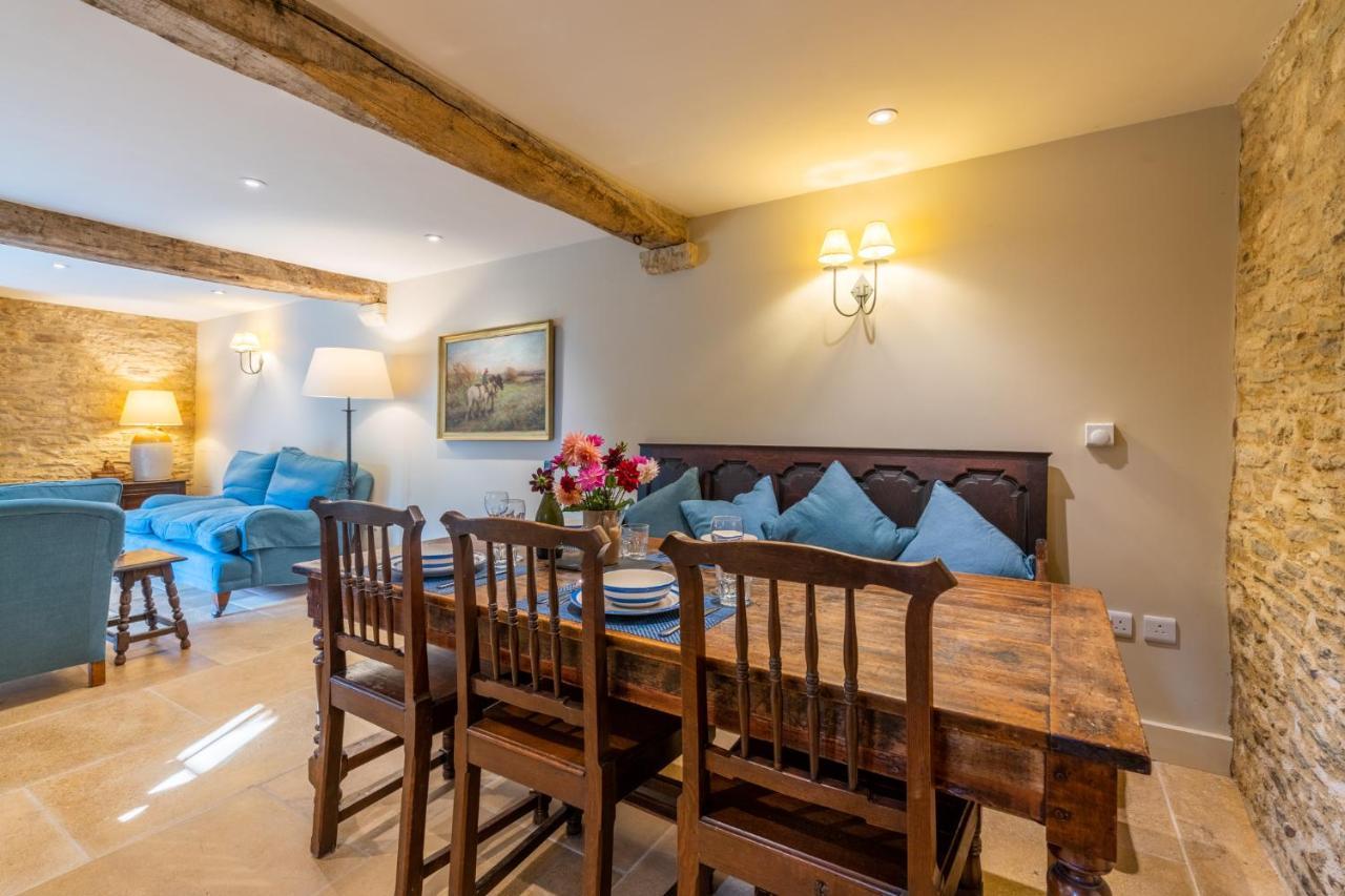 Coach House, Cold Aston Villa Bourton-on-the-Water Buitenkant foto